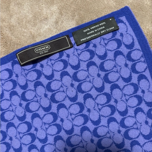Coach Women's Signature C Logo Wool Scarf - Picture 3 of 7